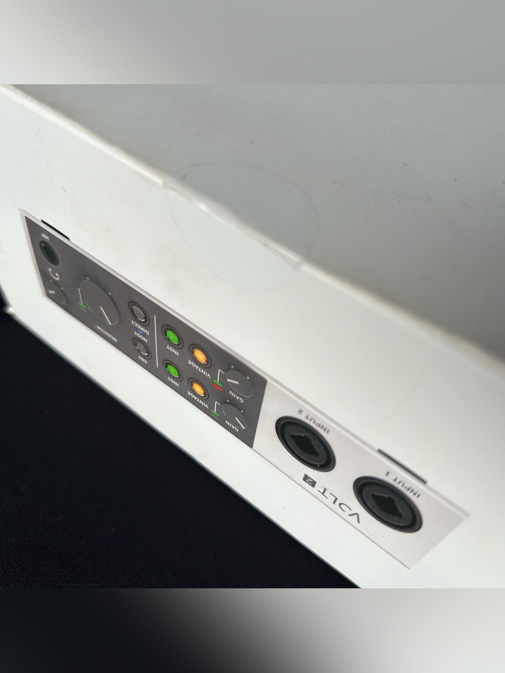 Volt 2 Bus-Powered USB Audio Interface - Picture 8 of 11